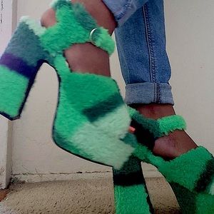 Delia by Dollskill Green Plaid platform Heels